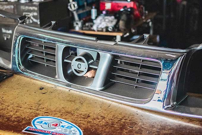 Máscara Nissan Terrano II nueva alternativa